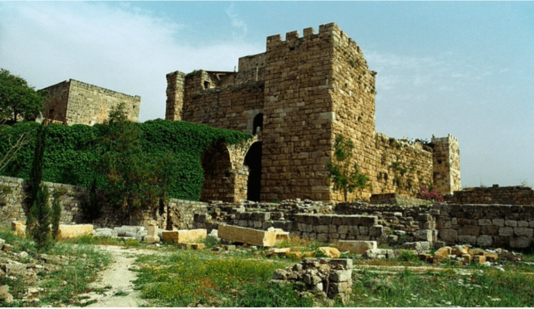 ٤-القلعة الصليبية فى جبيل​